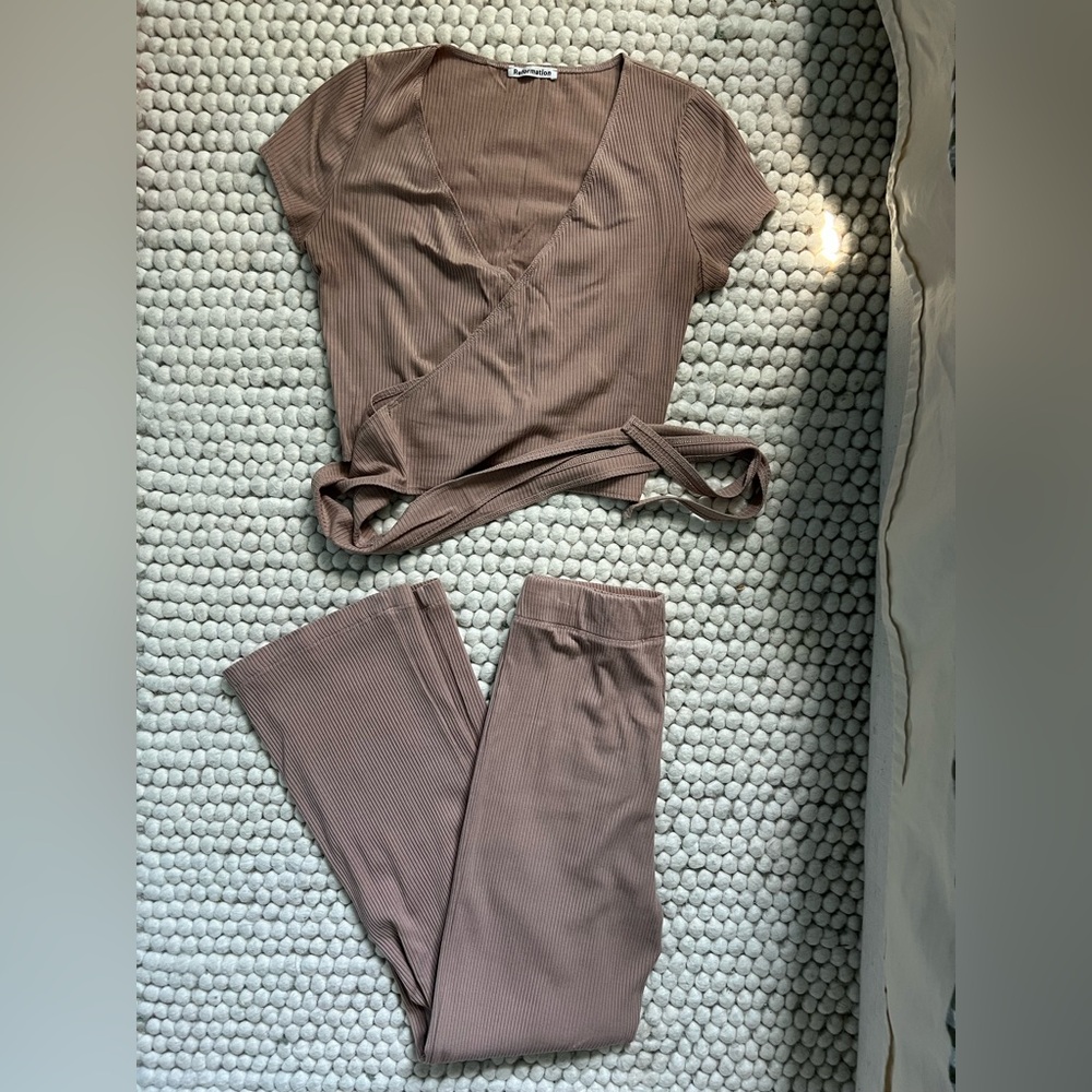 Reformation Set - Picture 2 of 9